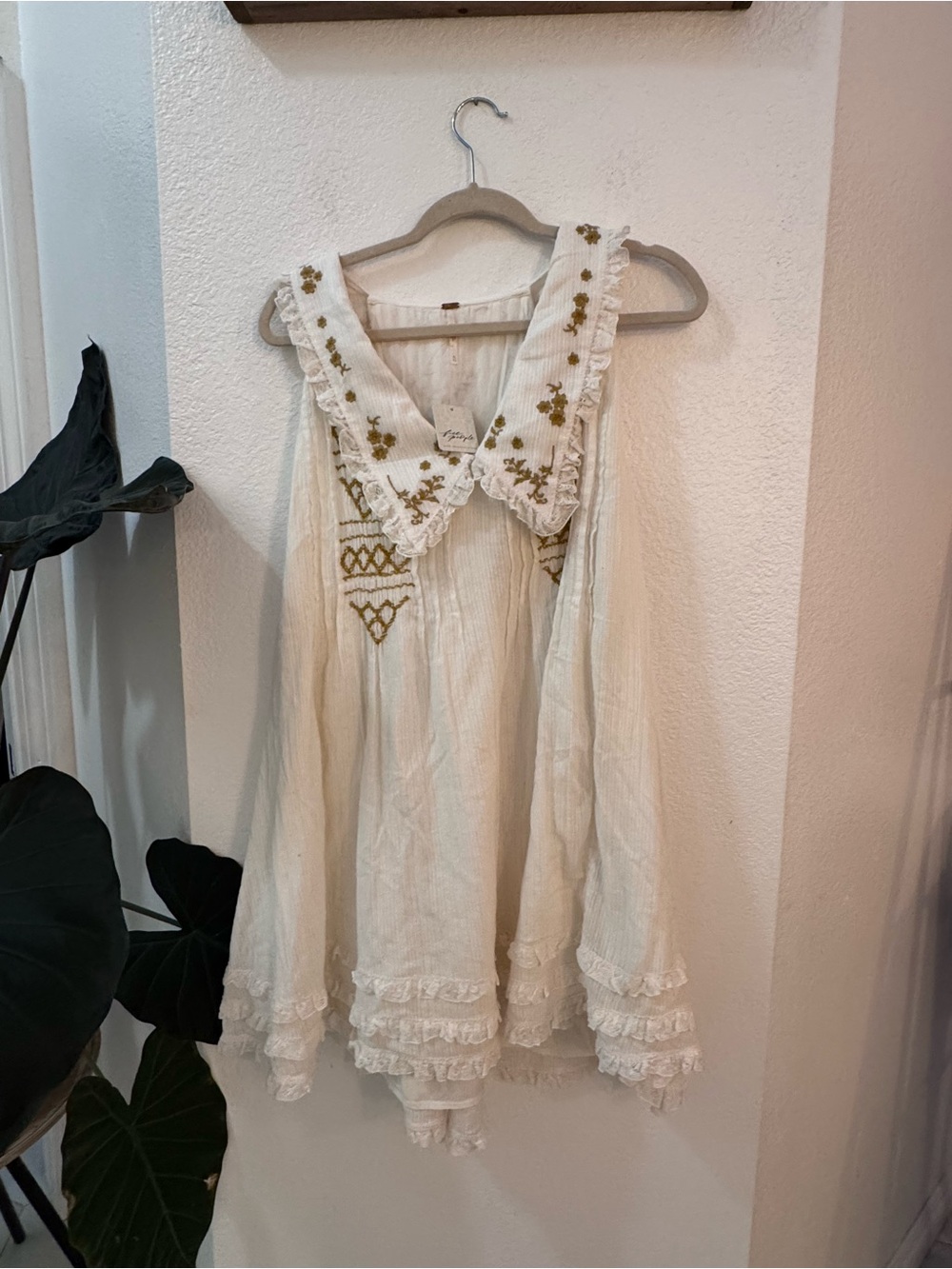 NWT Free People Cream Ruffle Collar Embroidered Sleeveless Mini Babydoll Dress